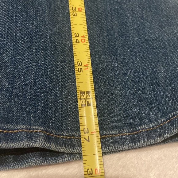 NWT OLD NAVY The Flirt Size 12 Short Boot Cut Blue Jeans - Picture 6 of 10